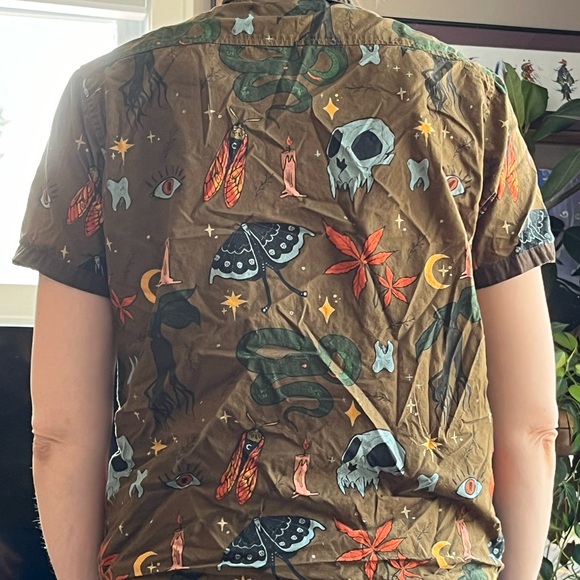 Theo Masters button up - Picture 2 of 3